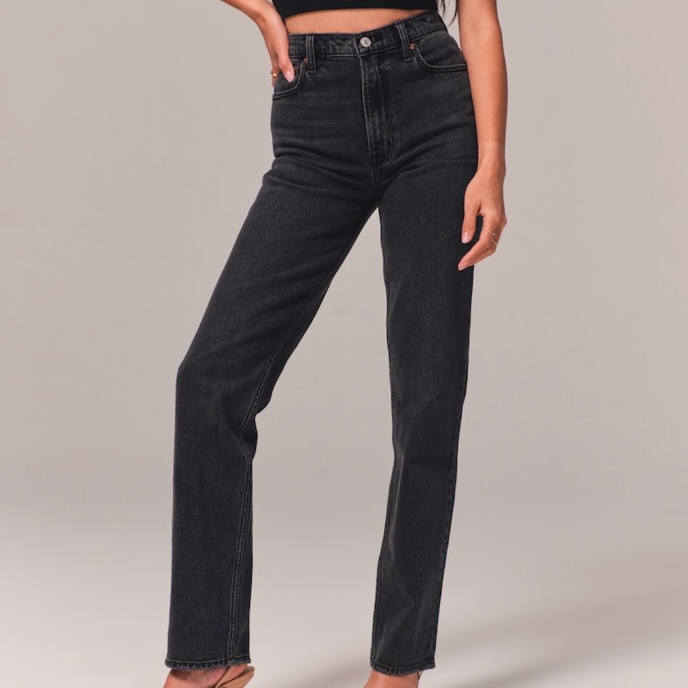 NWOT black 90s ultra high rise straight jean
